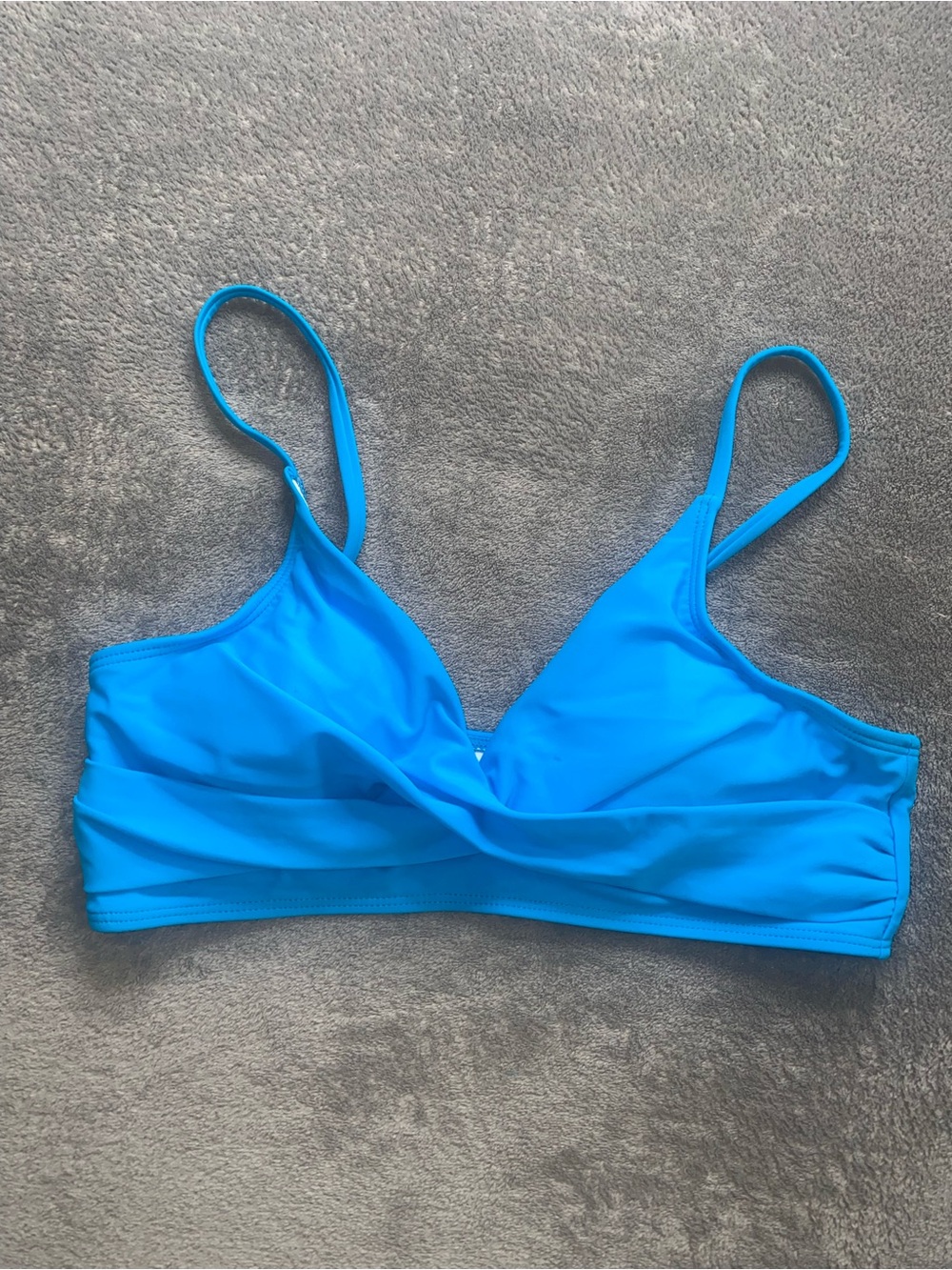 Title: Blue Twist Front Bikini Top Size S NWOT Adjustable Straps